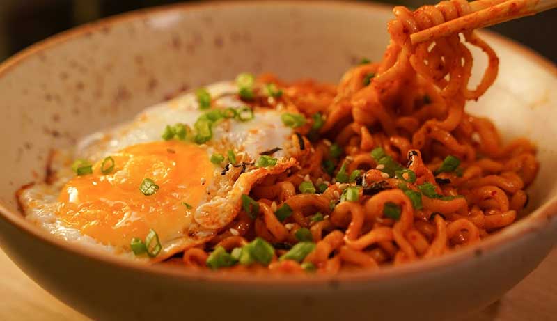 How To Cook The Spicy Ramen At Home