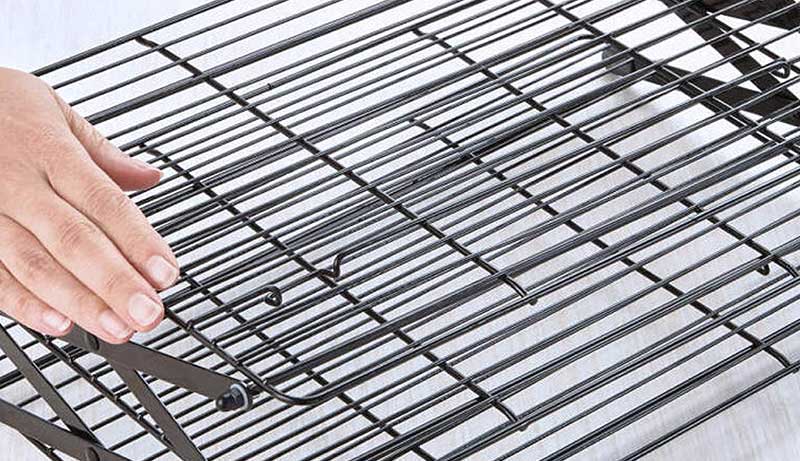 Tips To Keep Clean Your Cooling Rack